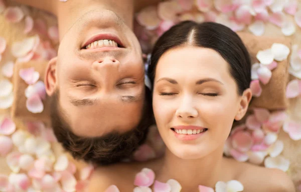 Pareja en spa — Foto de Stock