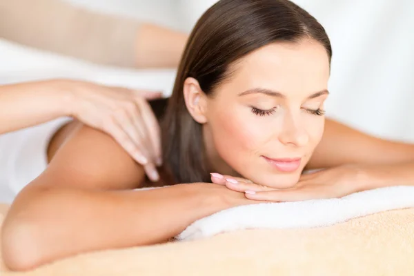 Beautiful woman in spa salon getting massage — Stock Photo, Image