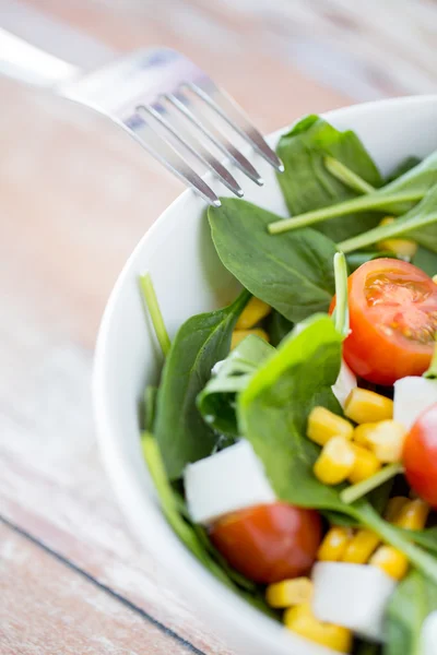 Close up of vegetable salad bowl — Stock Photo, Image