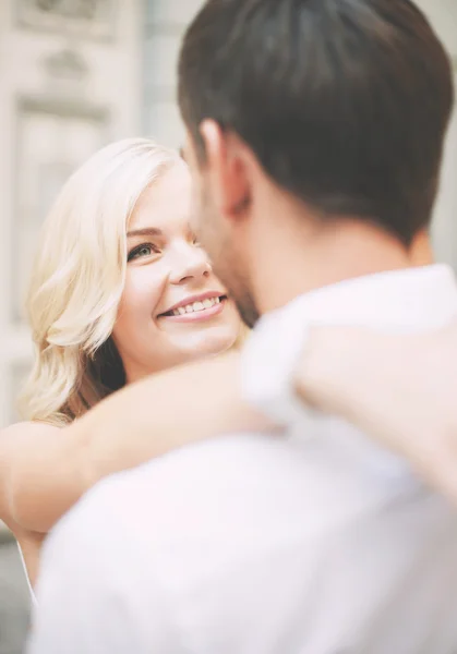 Couple in the city — Stock Photo, Image