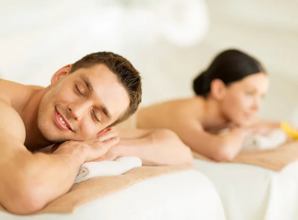 Pareja en spa — Foto de Stock