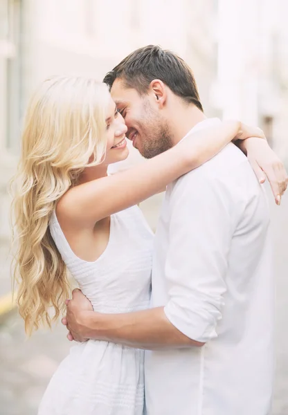 Couple in the city — Stock Photo, Image