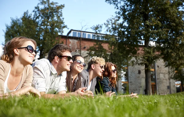 Group of students or teenagers hanging out — Stock Photo, Image