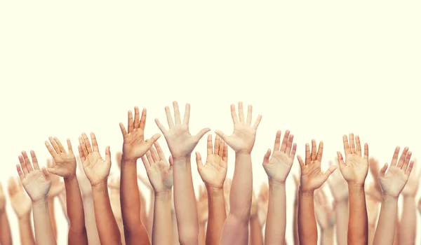 Mãos humanas acenando mãos — Fotografia de Stock