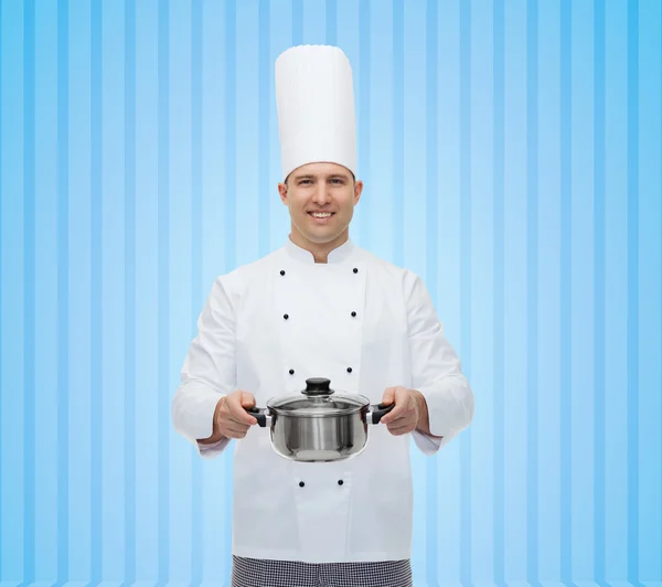 Feliz chef masculino cozinheiro segurando panela — Fotografia de Stock