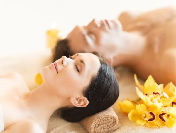 Pareja en spa — Foto de Stock