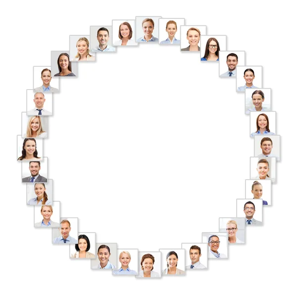 Molti uomini d'affari ritratti in cerchio — Foto Stock