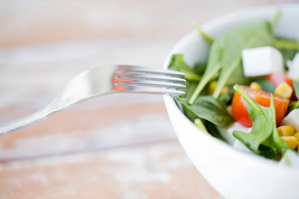Close up of vegetable salad bowl — Stock Photo, Image
