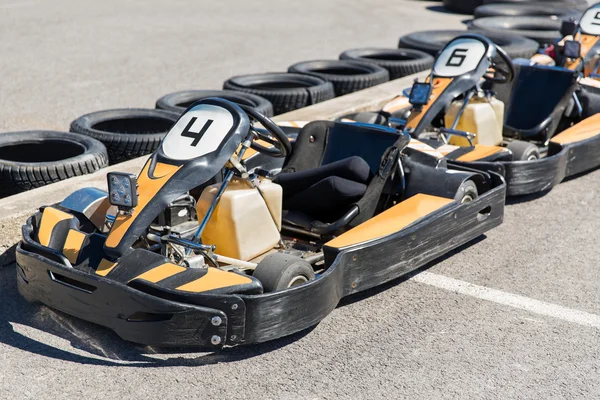 Close-up de kart na pista de speedway — Fotografia de Stock