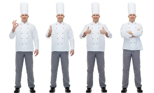 Счастливый повар-мужчина, показывающий лад и большие пальцы вверх — стоковое фото