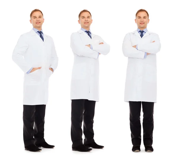 Happy doctors in white coat — Stockfoto