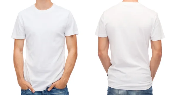 Close up of young man in blank white t-shirt — Stockfoto