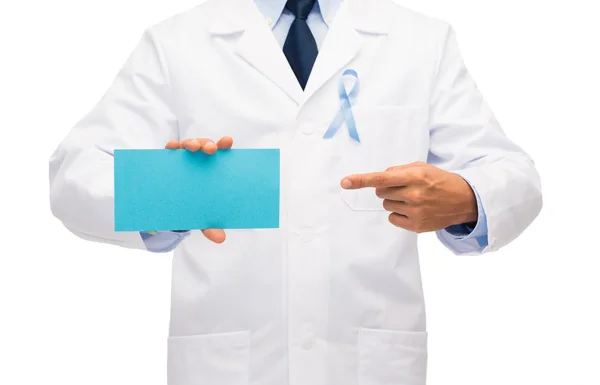 Doctor with prostate cancer awareness ribbon — Stock Photo, Image