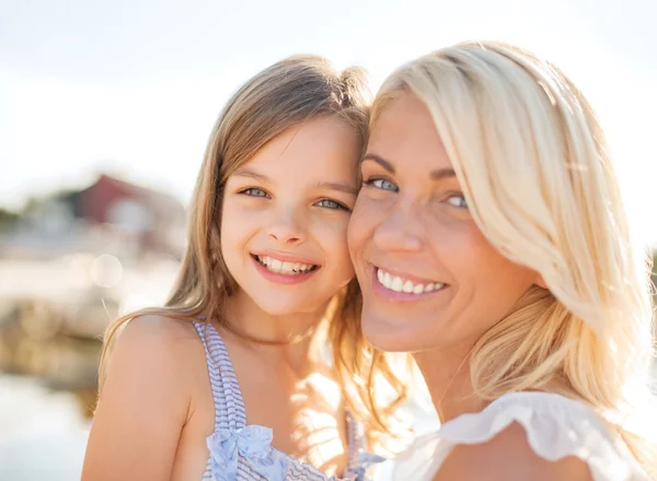 Happy mother and child girl — Stock Photo, Image