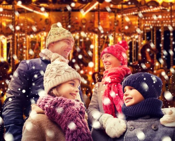 Happy family outdoors — Stock Photo, Image