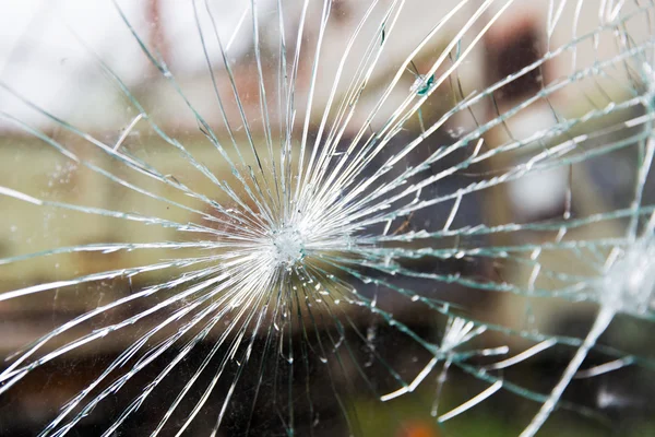 Broken glass with cracks — Stock Photo, Image