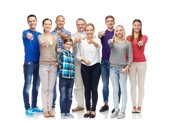 Gruppe lächelnder Menschen — Stockfoto