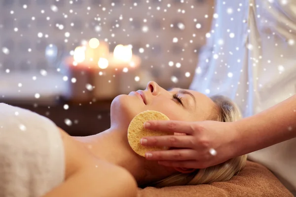 Close up of woman having face massage in spa salon — Stock Photo, Image