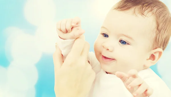 Adorable bebé niño —  Fotos de Stock