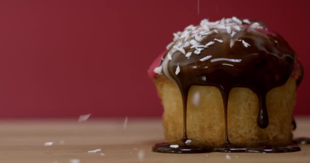 Közelkép a finom sült édes muffin csokoládéval