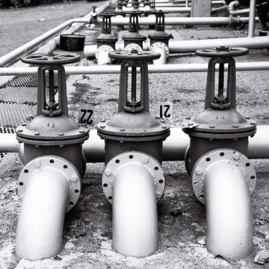 Petrol ve doğal gaz boru hattı valfleri
