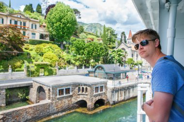 Como Gölü feribotla geçiş turizm