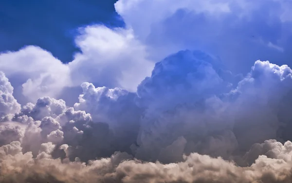 Cloudy scape — Stock Photo, Image
