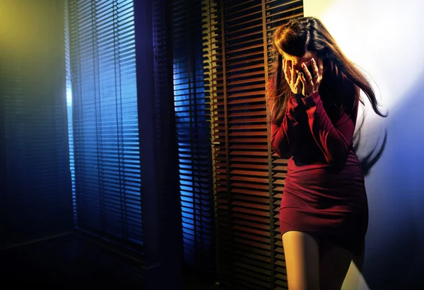 Ağlayan bir kadın portresi — Stok fotoğraf