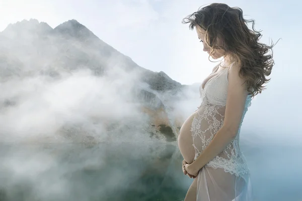 Φαντασία εικόνα της εγκύου γυναίκας — Φωτογραφία Αρχείου