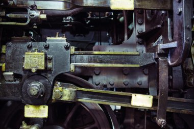 Eski makine sunan resmi