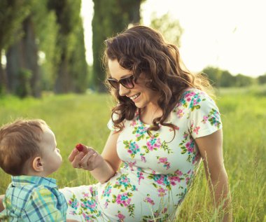 Anne çocuğunu Park ile