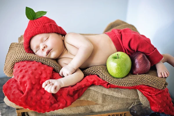 Cute newborn child sleeping on a soft blanket — Stock Photo, Image