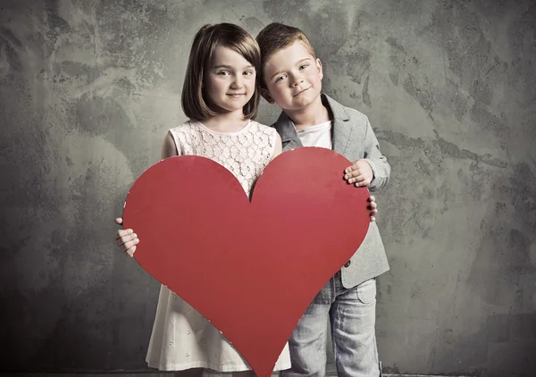 Ritratto di due bambini carini — Foto Stock