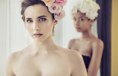 Birlikte poz iki çiçek perileri