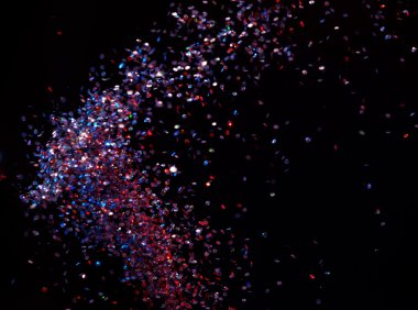 Pullu koyu arka plan üzerinde bir sürü