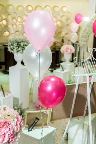 Colourful balloon decoration — Stock Photo, Image