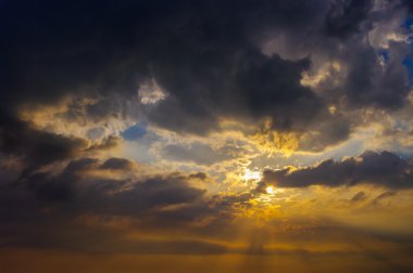 Güzel günbatımı gökyüzü bulutlu Tayland