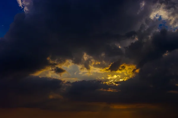 Nice sunset sky with clouds in Thailand — Stock Photo, Image