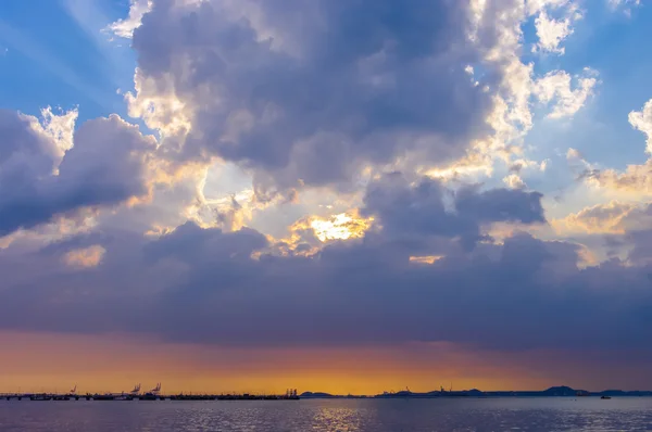 Nice sunset sky at sea, Tailândia — Fotografia de Stock