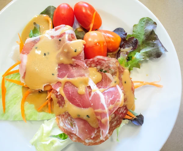 Mooie saladerecepten, bovenaanzicht — Stockfoto