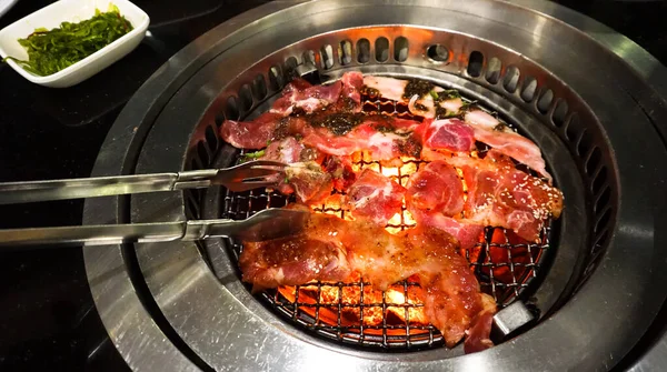 Carne Cruda Parrilla Estufa Para Barbacoa —  Fotos de Stock