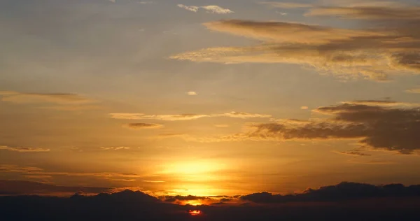 Bulutlu Gün Batımı Gökyüzü Doğa Arkaplan — Stok fotoğraf