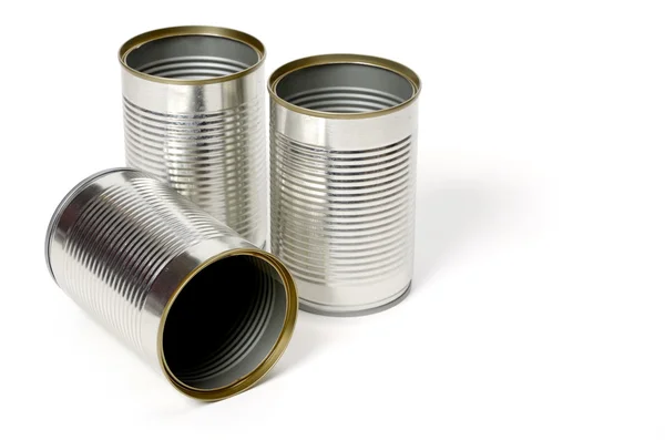 Latas de metal en blanco aisladas —  Fotos de Stock