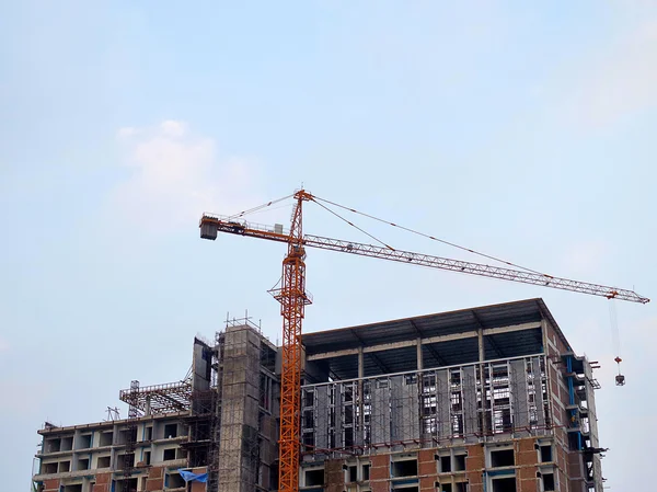 Crane at construction site — Stock Photo, Image