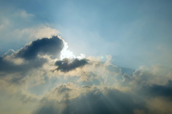Sun ray with cloud in sky — Stock Photo, Image