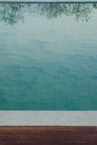 Swimmingpool bakgrund — Stockfoto