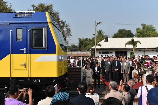 Chonburi - 23. ledna: Přenos slavnostního Diesel elektrická lokomotiva na státní železnice Thajska na 23 ledna 2015 na křižovatce Sriracha v Sriracha, Berlin, Německo — Stock fotografie