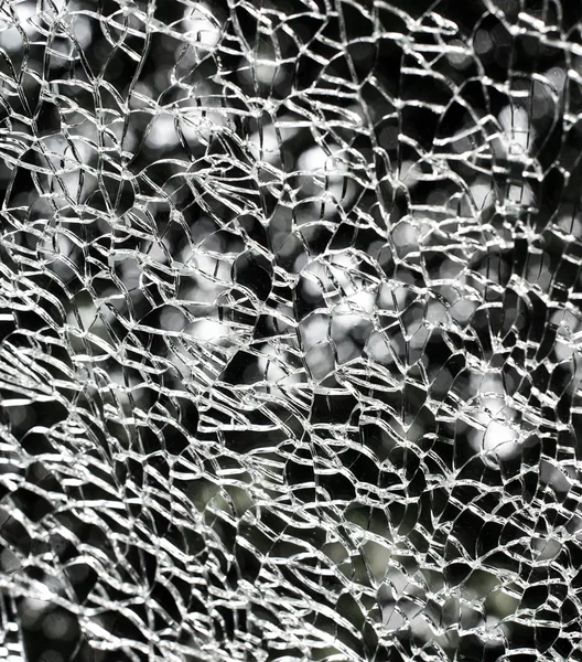 破損したガラス (車のフロント ガラス) — ストック写真