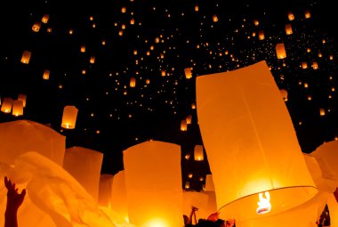 Fener, Yi Peng Balon Festivali Chiangmai, Thailan içinde yüzen