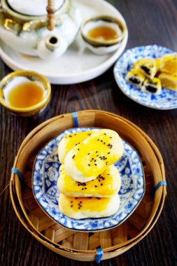 Çin hamur tatlısının kapağını kapatın (Taze sütlü ay çörekleri)